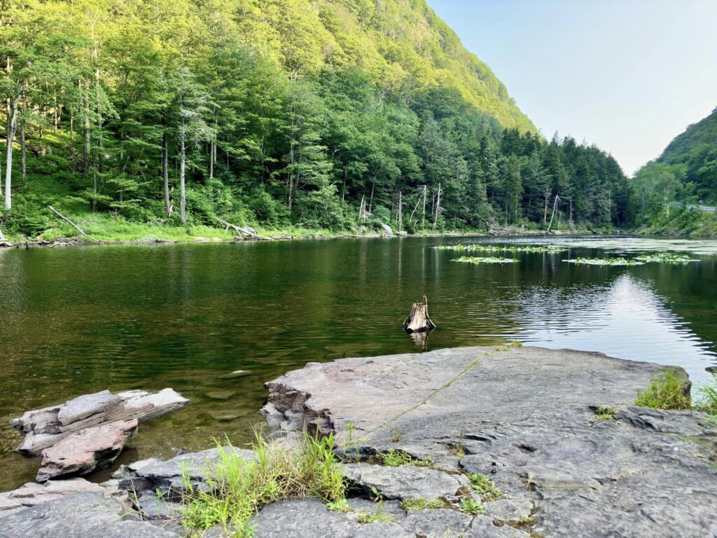 Devil's Tombstone Campground